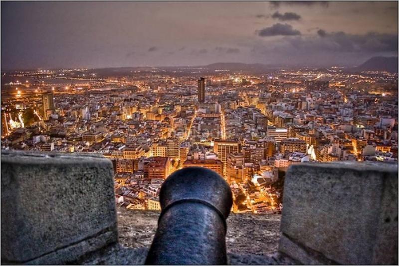 Foto ea171109-a74d-48a1-bd57-e5b7b57ef05a. Umzug geschäftsraum in Campoamor Alicante