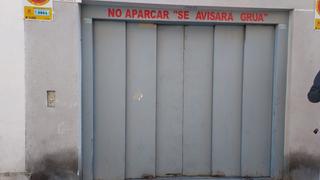 Parking voiture  Calle vicente alexandre. Se venden plazas garajes , cerca hospital , distintas medidas ,