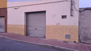 Business premise in Villafranqueza. Se vende local garajepara reformar