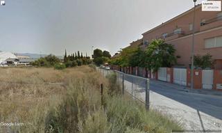 Terrain résidentiel à Monforte del Cid. Se vende solar residencial   industrial