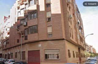 Parking voiture à Altozano - Conde Lumiares. Se vende local para garajes  posibilidad 18 garajes  y trasteros