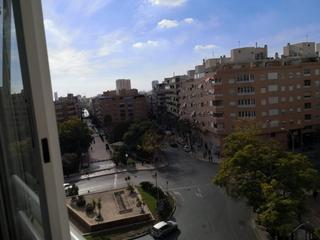 Miete Etagenwohnung in Altozano - Conde Lumiares. Se alquila piso  solo funcionarios con solvencia economica no ma