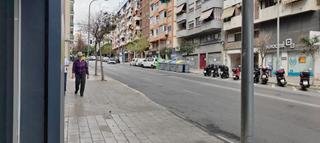 Lloguer Local Comercial a Campoamor. Se alquila local montado con traspaso  en muy buena zona reforma