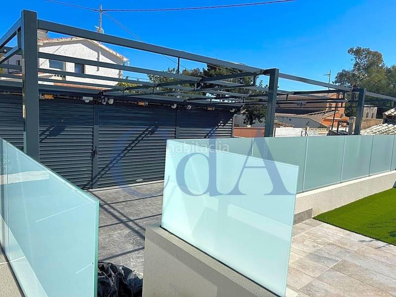 Foto 35616265-ba00-457b-98db-8d8f674741f9. Xalet amb calefacció aparcament piscina a Playa Muchavista Campello (el)