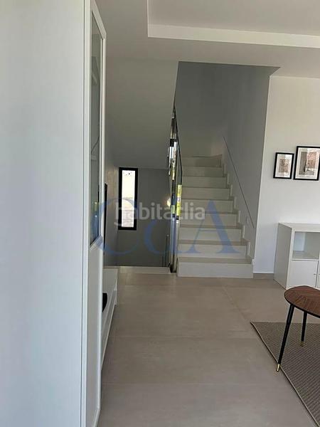 Foto 3b90bb03-2891-4015-8a2a-f280dbb4a5b6. Xalet amb calefacció aparcament piscina a Playa Muchavista Campello (el)