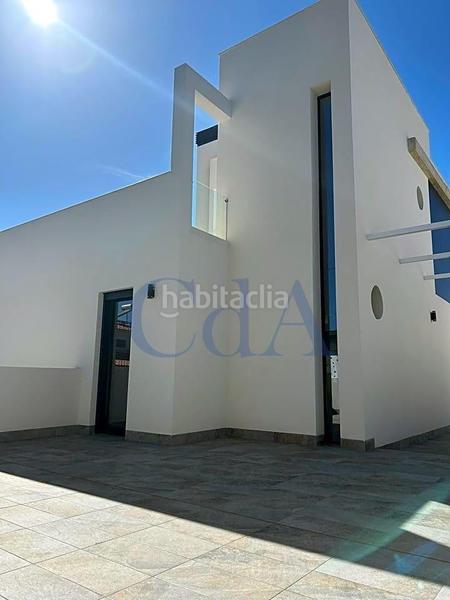 Foto 3fb5178b-5c39-4a32-94b8-b025b51a3ac2. Xalet amb calefacció aparcament piscina a Playa Muchavista Campello (el)