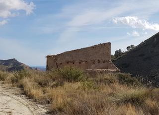 Terreny residencial a Tibi. Se vende excelente terreno cerca de jijona y a 30 minutos de ali
