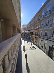 Appartement à Barrio del Centro. Se vende piso en pleno centro de alicante a 200 metros del puert