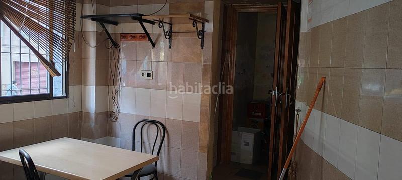 Foto d80f055f-c233-4ba1-ad9d-a61e77c71f1c. Local comercial a Carolinas Altas Alicante