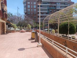 Lloguer Local Comercial a Altozano - Conde Lumiares. Se traspasa alquila  estetica  lista para trabajar