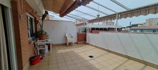 Attique à Campoamor. Se vende atico en muy buena zona con plaza de garaje