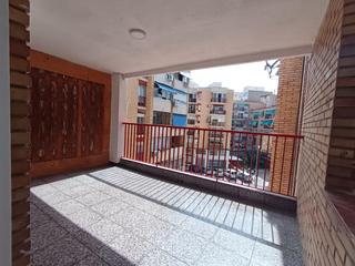 Appartement à Altozano - Conde Lumiares. Se vende piso  ascensor  reformado  zona altozano