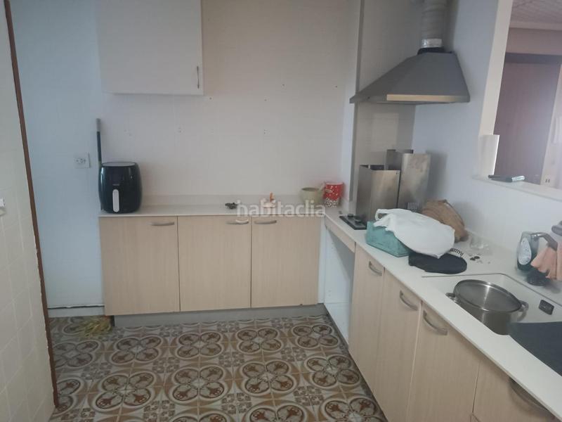 Foto 177d0250-e8db-441b-9af7-45c424b3d2e7. Flat in Carolinas Altas Alicante