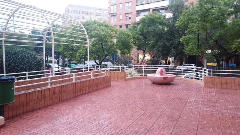 Foto 9a6d56ec-606e-41e6-8152-684907839bb1. Rent business premise in Altozano - Conde Lumiares Alicante