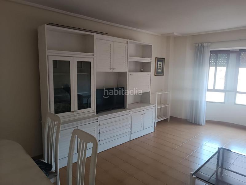 Foto 96bbdca4-bc23-4798-830d-9832411a1ed6. Piso se vende piso ascensor garaje listo para vivir frente hospital general en Alicante