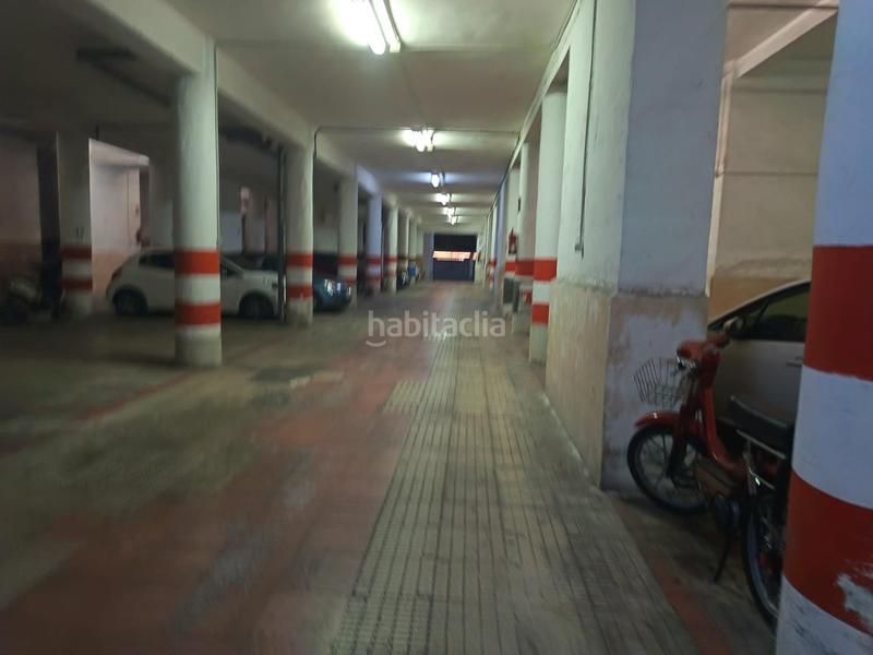 Foto ecef7338-6181-48a0-a0bf-bd469b31aee2. Parking voiture dans Altozano - Conde Lumiares Alicante