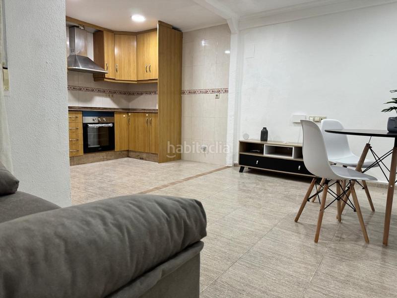 Foto 6c61f779-961f-471a-8e80-305f687c4624. Etagenwohnung in Carolinas Altas Alicante