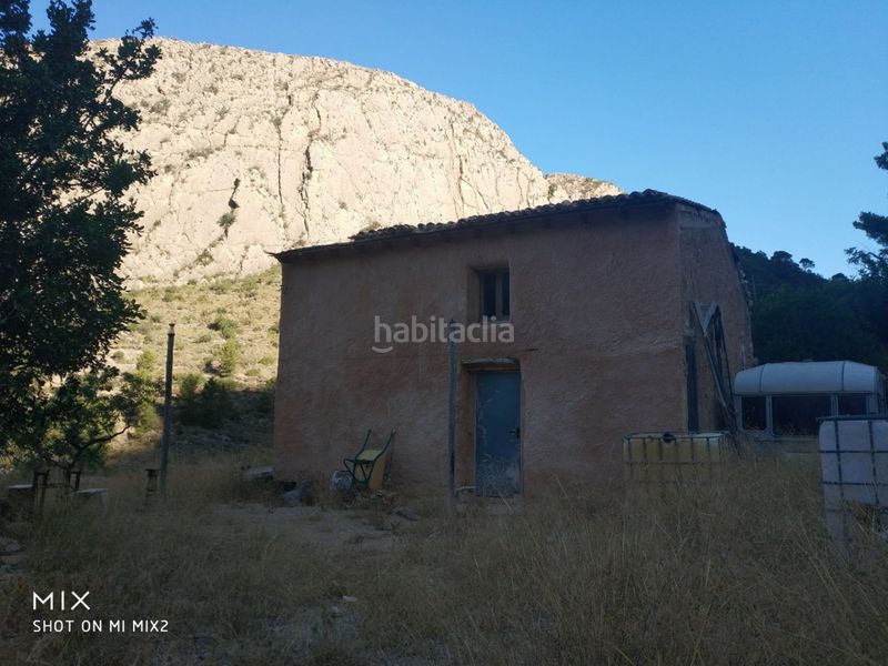 Foto a68ee7e0-fca3-4662-89cc-041c88bd9311. Finca rústica a Busot