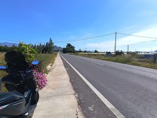 Fondo rustico in Monforte del Cid. Se vende terreno pegado al pueblo en muy buena zona con agua pot