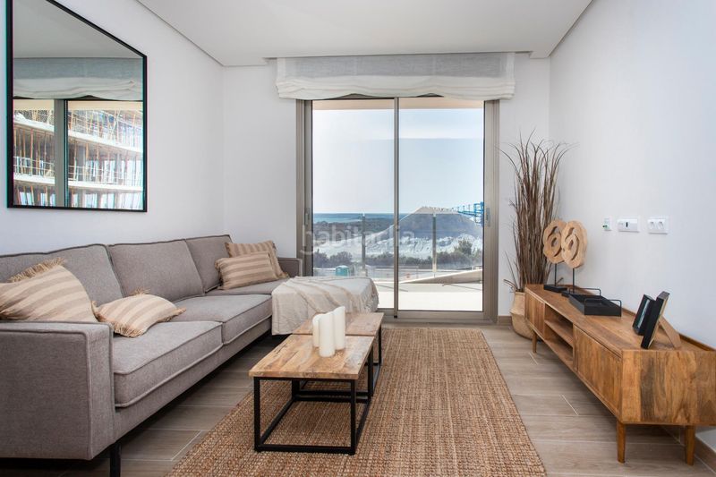 Foto 052cba5b-13fc-4c81-97de-722119f33fa4. Apartamento se vende increíble apartamento a solo 80 metros del mar! apartamento en alicante en Santa Pola