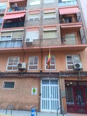 Piso en Carolinas Altas. Se vende piso  ascensor  zona carolinas  algo negociable