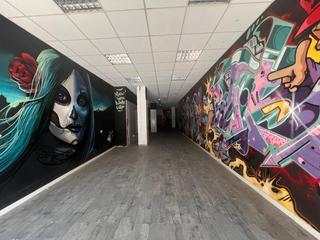 Miete Geschäftsraum in Parque de la Bombilla. Local comercial en alquiler