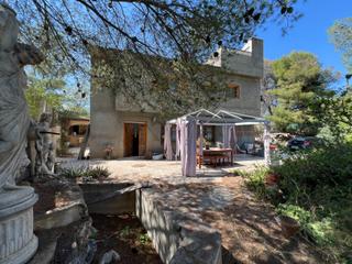 Chalet en Urbanizaciones. Chalet independiente a 9 km de lliria