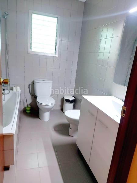 Foto 0a6d1214-1c07-4790-876b-2f1654c46f8b. Xalet amb calefacció aparcament piscina a Urbanizaciones Llíria