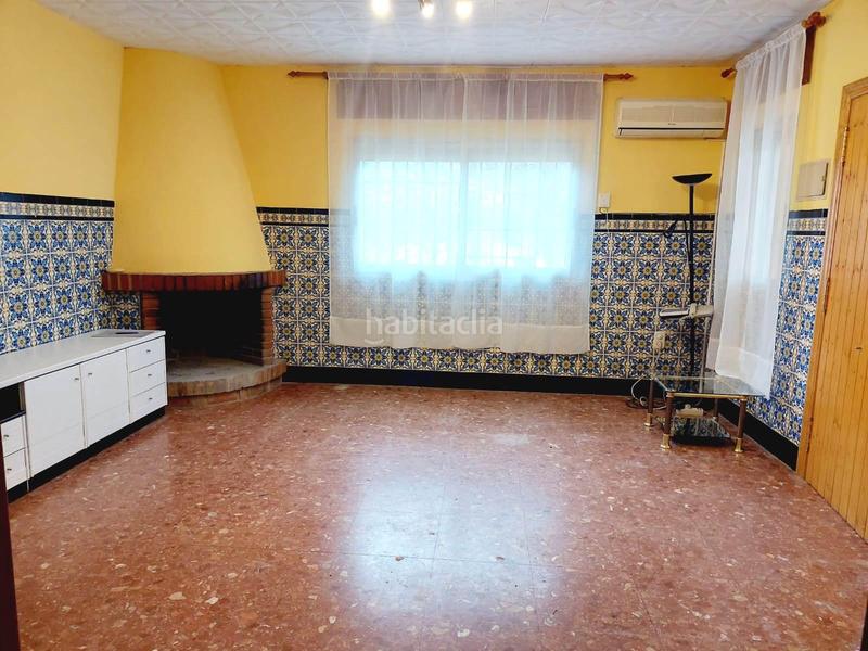 Foto 2b742368-d84a-4792-8e8f-b38c1df3ff7f. Xalet amb calefacció aparcament piscina a Urbanizaciones Llíria