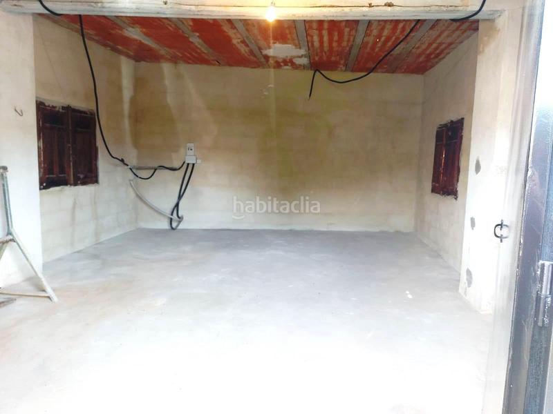 Foto c97aeb63-67c2-4faf-9e06-4e3499358a34. Xalet amb calefacció aparcament piscina a Urbanizaciones Llíria