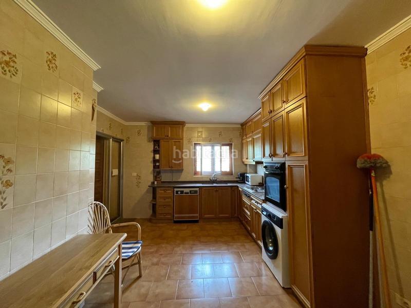 Foto a9732a09-6125-4863-98d3-8a954c92fbe7. Chalet con riscaldamento parcheggio piscina in Urbanizaciones Llíria