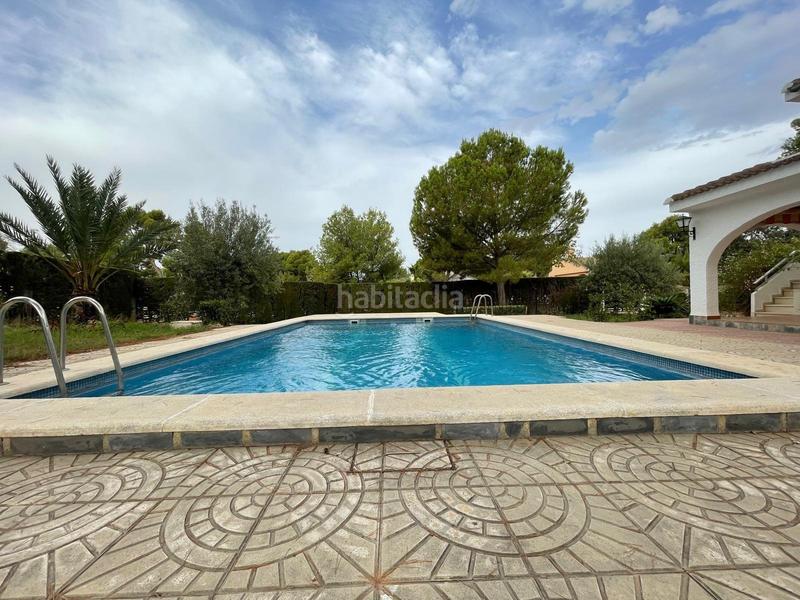 Foto c214e19f-7798-400d-86f1-a04e0c5a3d6b. Chalet con riscaldamento parcheggio piscina in Urbanizaciones Llíria