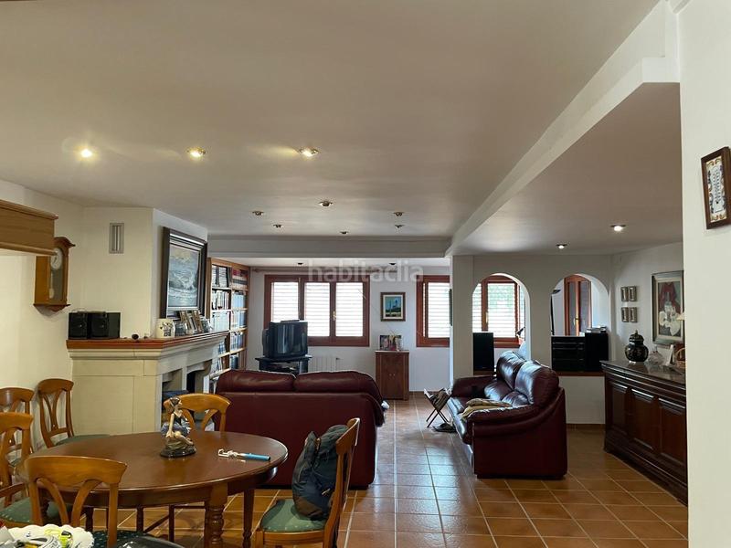 Foto f6669fd2-0be1-42d6-8902-d5e0ae003751. Chalet con riscaldamento parcheggio piscina in Urbanizaciones Llíria