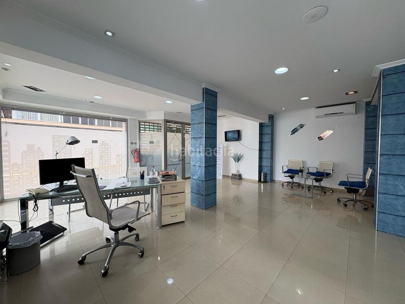 Foto ef85b2ed-7b51-449d-8f7d-cf16b8310d45. Location local commercial dans Quart de Poblet