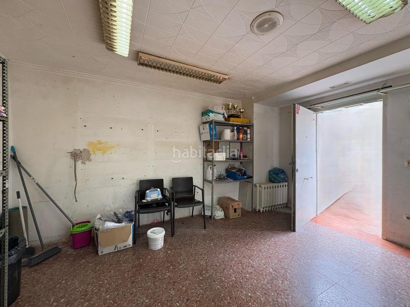 Foto f6e99794-d6af-4b27-9873-cab10713cb56. Location local commercial dans Quart de Poblet