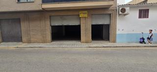 Local Comercial a Parque de la Bombilla. Local comercial en venta lliria.