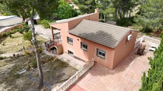 Xalet a Vilamarxant. Interesante chalet a 5 minutos del pueblo