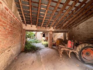Terreny residencial a Casco Antiguo. Casasolar en el centro de lliria