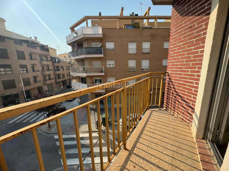 Foto 87c7bbee-8597-4986-8d98-e0164fd729b9. Piso  esquinero con dos balcones en lliria en Llíria
