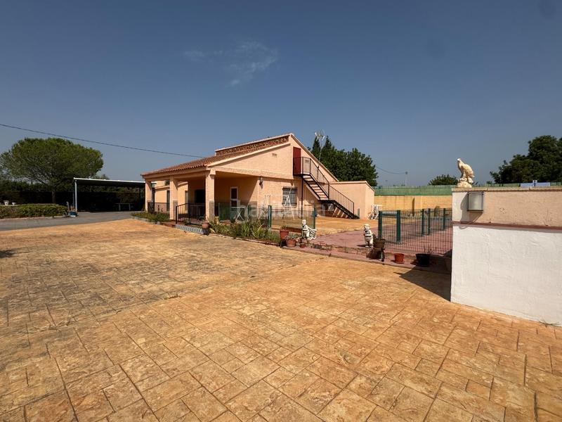 Foto 02989386-4782-4586-8f93-da9f7cdd888d. Chalet  para entrar con gran parcela en Urbanizaciones Llíria