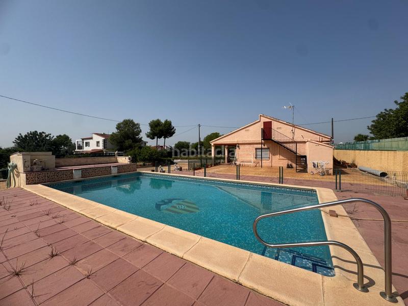 Foto 21e294da-19ee-475e-852f-1b55b5030cd0. Chalet  para entrar con gran parcela en Urbanizaciones Llíria