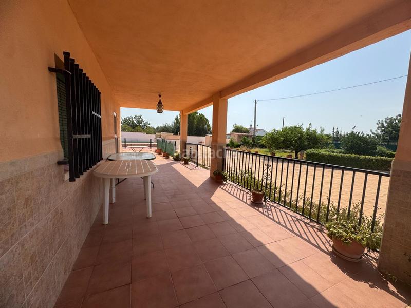 Foto 2e29872d-98ea-4765-822a-ed0a4379d4e3. Chalet  para entrar con gran parcela en Urbanizaciones Llíria