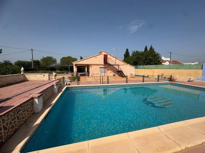 Foto c3fa9941-afe3-40f9-8ab8-5724f275b3d7. Chalet  para entrar con gran parcela en Urbanizaciones Llíria