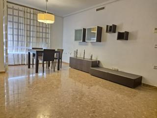 Appartement à Parque de la Bombilla. Piso en perfecto estado con garaje y trastero
