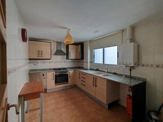 Piso en Parque de la Bombilla. Piso en venta en lliria