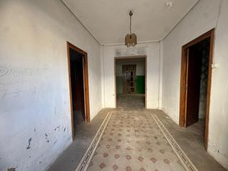 Haus in Casco Antiguo. Casa para reformar en lliria