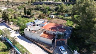 Chalet in Casinos. Chalet muy próximo a casinos