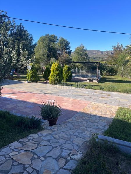 Foto 1889a24d-86f7-4fdb-89ed-7a54f613cd9a. Xalet amb aparcament a Pedralba