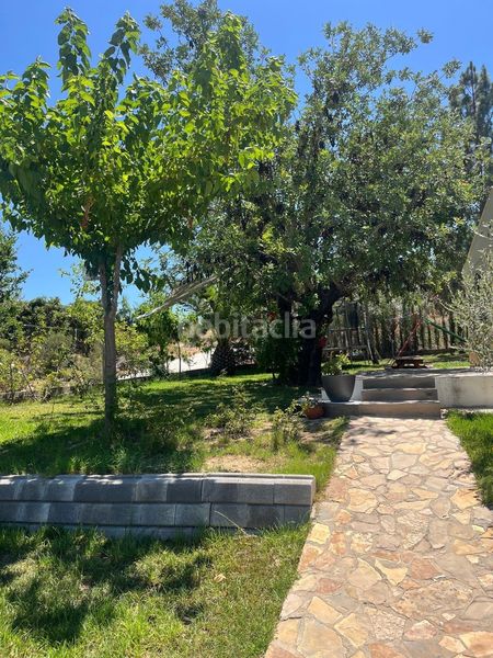 Foto 5891caa1-a2cf-4a52-90a6-f7192bf7bd55. Xalet amb aparcament a Pedralba