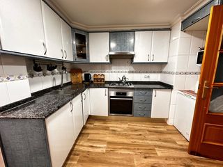 Pis a Casco Antiguo. Piso en venta lliria